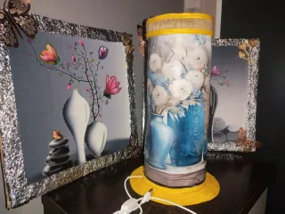 Composición Lámpara + cuadros Decorativos relajant