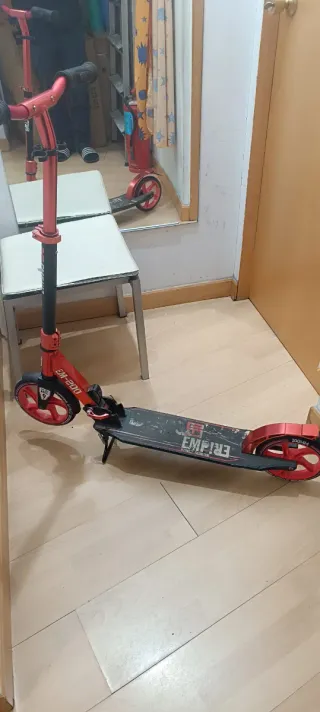 Patinete infantil rojo EM-200