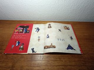 Yona Yona Penguin - Poplar 2009