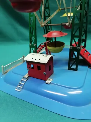 Juguete Hojalata. Noria Antigua pieza rara.