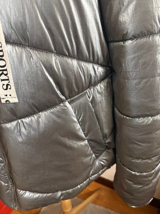 Chaqueta plateada acolchada talla XL
