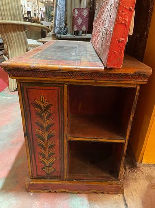 Mueble Hindú Antiguo Pintado a Mano