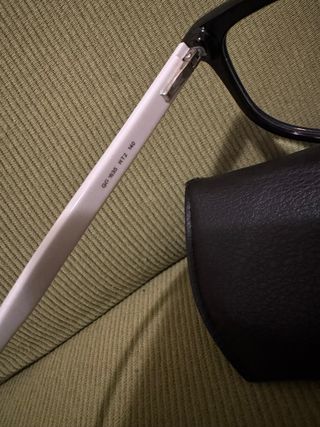 Occhiali da vista Gucci neri e bianchi