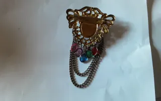 Spilla vintage con perla e pietre colorate