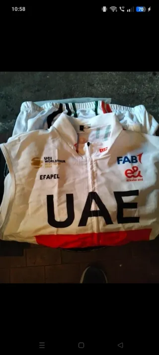Giaca Antivento UAE Team Emirates
