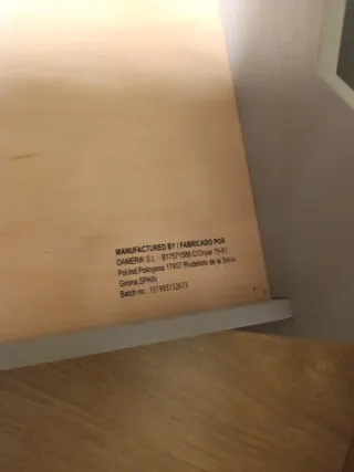 Banco de trabajo infantil con herramientas