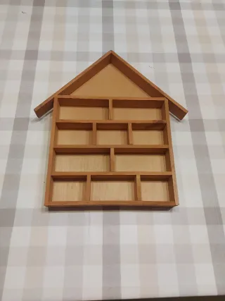 Expositor de madera para miniaturas