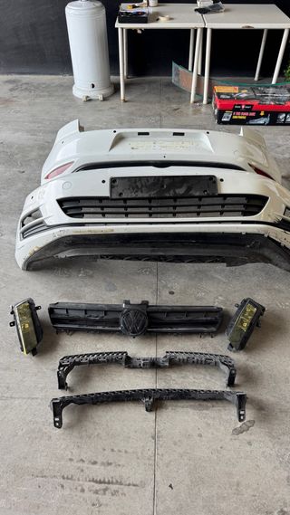 Parachoques delantero y trasero VW Golf