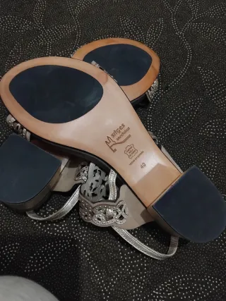 Sandalias mujer multicolor y plateadas