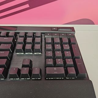 Teclado Alfanumérico Corsair K70 Pro Rgb