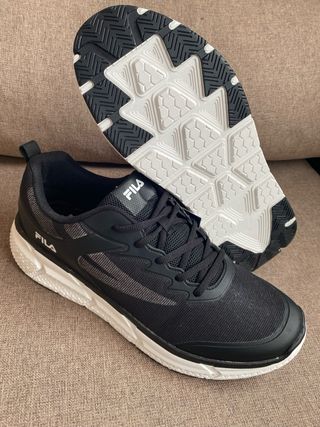 Zapatillas Fila Negras T40-41-44-45