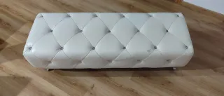 Regalo: Otomana polipiel blanca