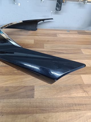 Tapa frontal Peugeot Satelis 125cc