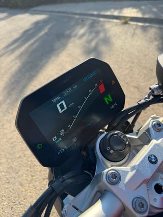 BMW F900R Naked Manual