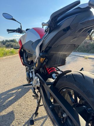 BMW F900R Naked Manual