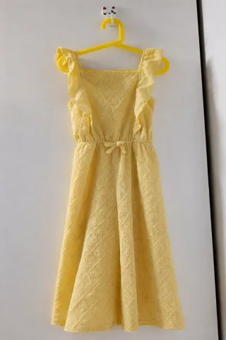 Mono amarillo niña 6-7 años (122 cm)