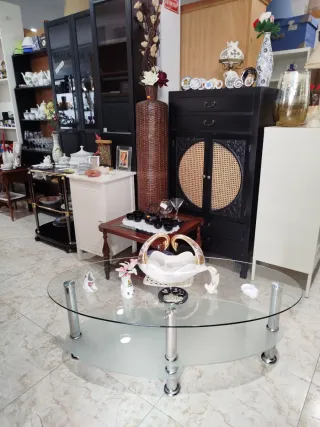 Mesa centro cristal ovalada diseño moderno