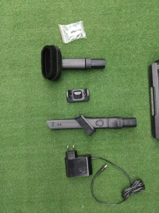 Aspiradora Escoba Eléctrica Inalámbrica LEVOIT