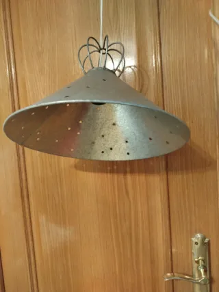 Lámparas colgantes de metal plateado