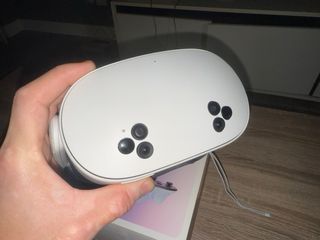 Occhiali VR Meta Quest 3S 128GB con meno di 1 mese