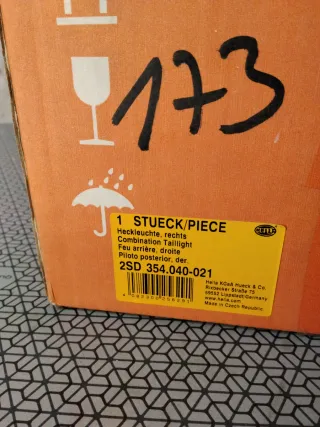 Piloto trasero derecho VW Golf 5