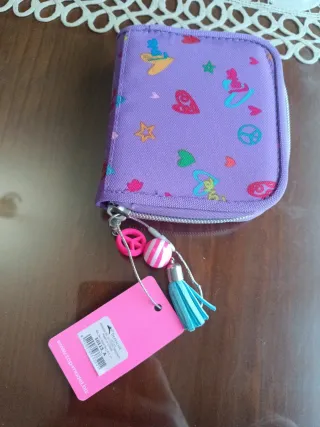 Cartera Top Model Morada con Dibujos