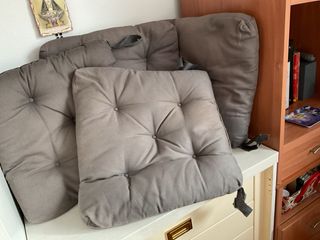 Cojines ajustables para silla ( hay 4 a 1€