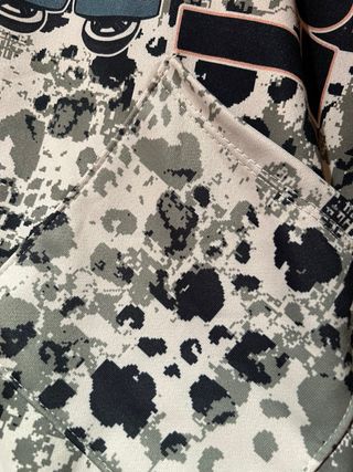 Chaqueta Labubu multicolor