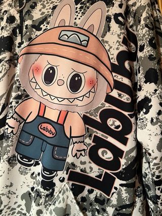 Chaqueta Labubu multicolor