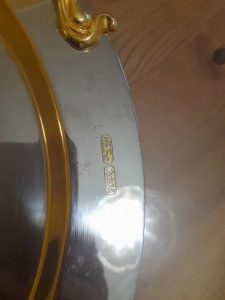 Vassoio in acciaio inox e decoro bagnato oro 24