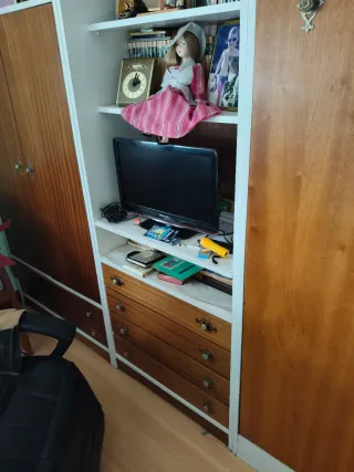 Se venden dos camas articuladas con cabeceros inde