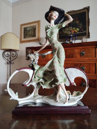 Giuseppe Armani donna in bicicletta 1980