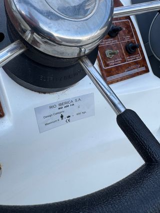 Barco a motor Rio 600 Sol