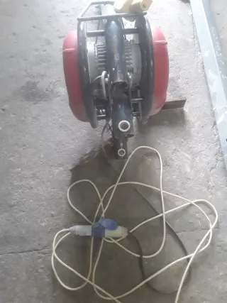 Elevador con pie y carretilla se usó tres veces