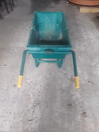 Elevador con pie y carretilla se usó tres veces