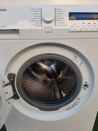 Lavadora AEG 8kg 1200rpm