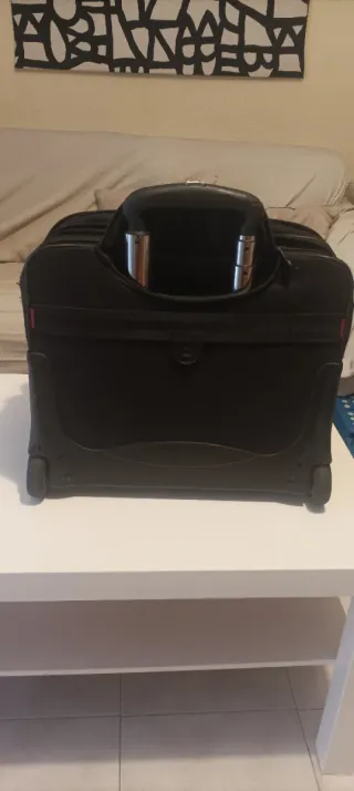 Maleta de cabina y funda para portátil Wenger