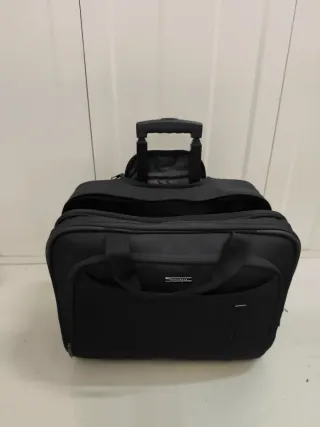 Maleta Samsonite Negra con Ruedas