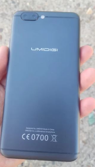 Umidigi z pro 4gb RAM 32gb