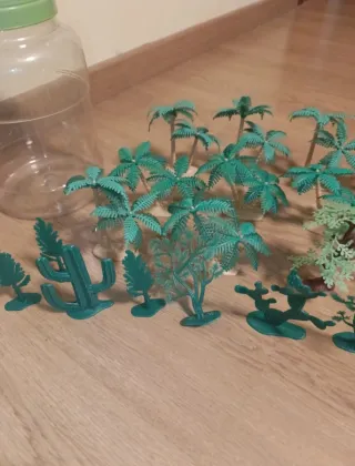 Juego de palmeras y cactus de juguete