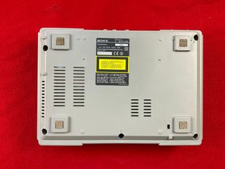 PlayStation 1 SCPH-1002 con caja y mando