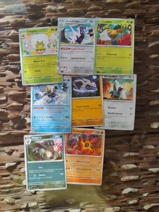 Cartas Pokémon Mewtwo y Mew VMAX