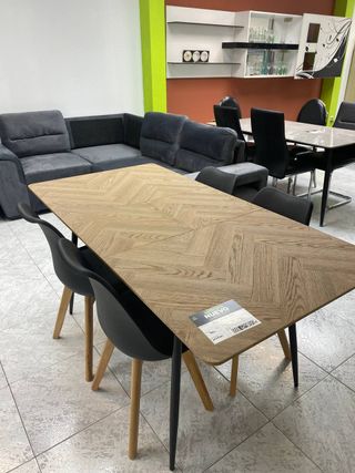 Mesa comedor extensible + 4 sillas