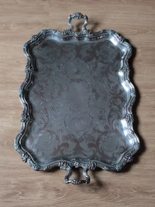 Gran bandeja plateada Siglo XIX