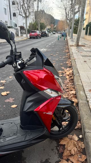 SYM Jet 125i Maxi Scooter