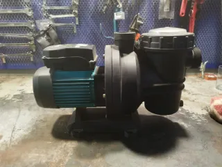 Bomba Piscina con Prefiltro