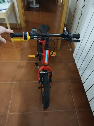 Bicicleta Infantil Btwin Roja