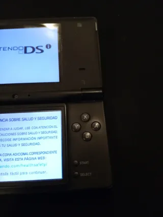 Console Nintendo DSi nera, custodia Mario per piedi