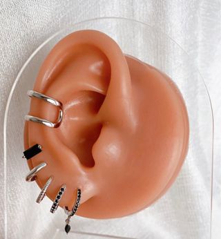 Pendientes Maka negros y plateados