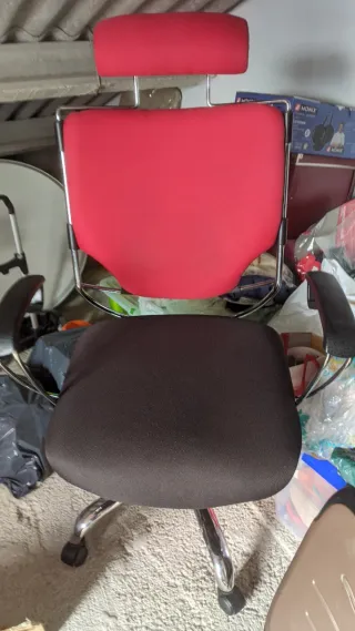 Silla de oficina con ruedas